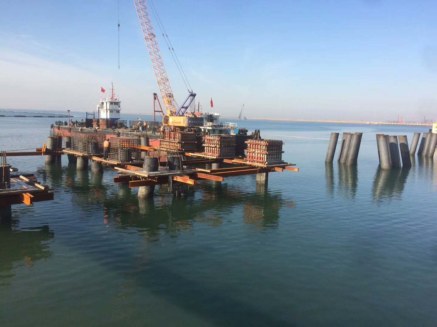 遼寧寶來石油化工集團海航盤錦301#、304#、305#碼頭項目樁基